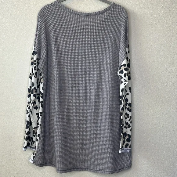 BiBi Gray and Cream Cheetah‎ Print Long Sleeve Size XL - Picture 6 of 6